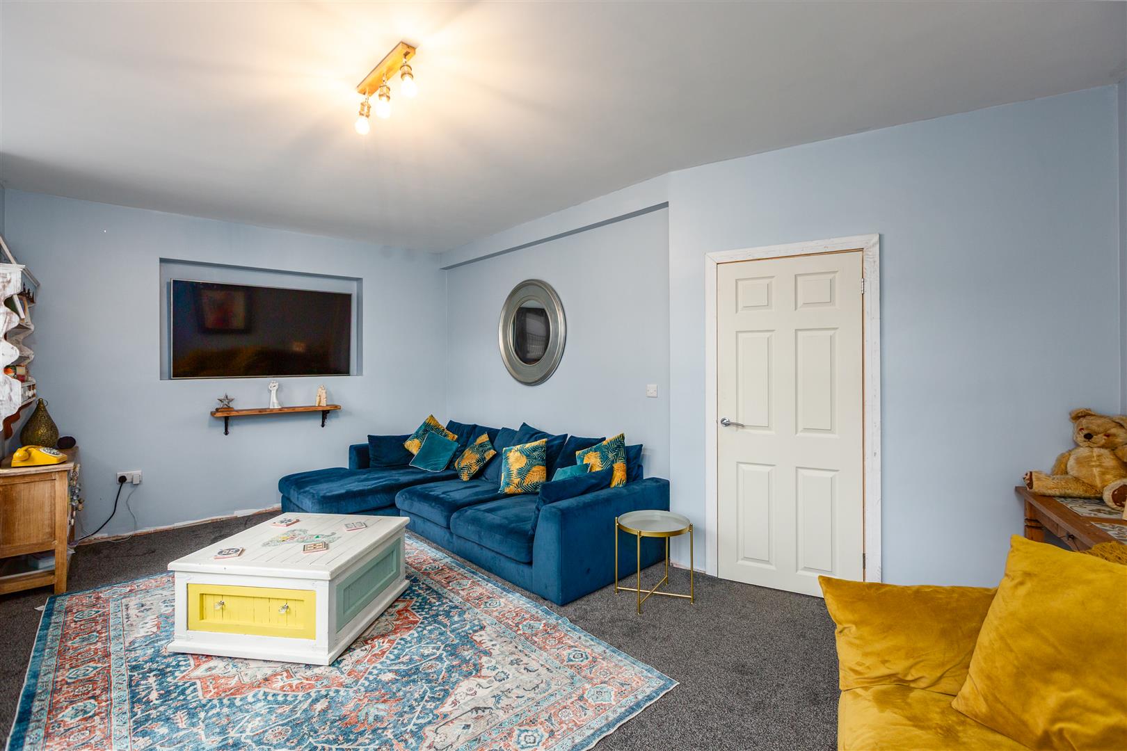 Hebron Road, Clydach, Swansea, SA6 5EJ